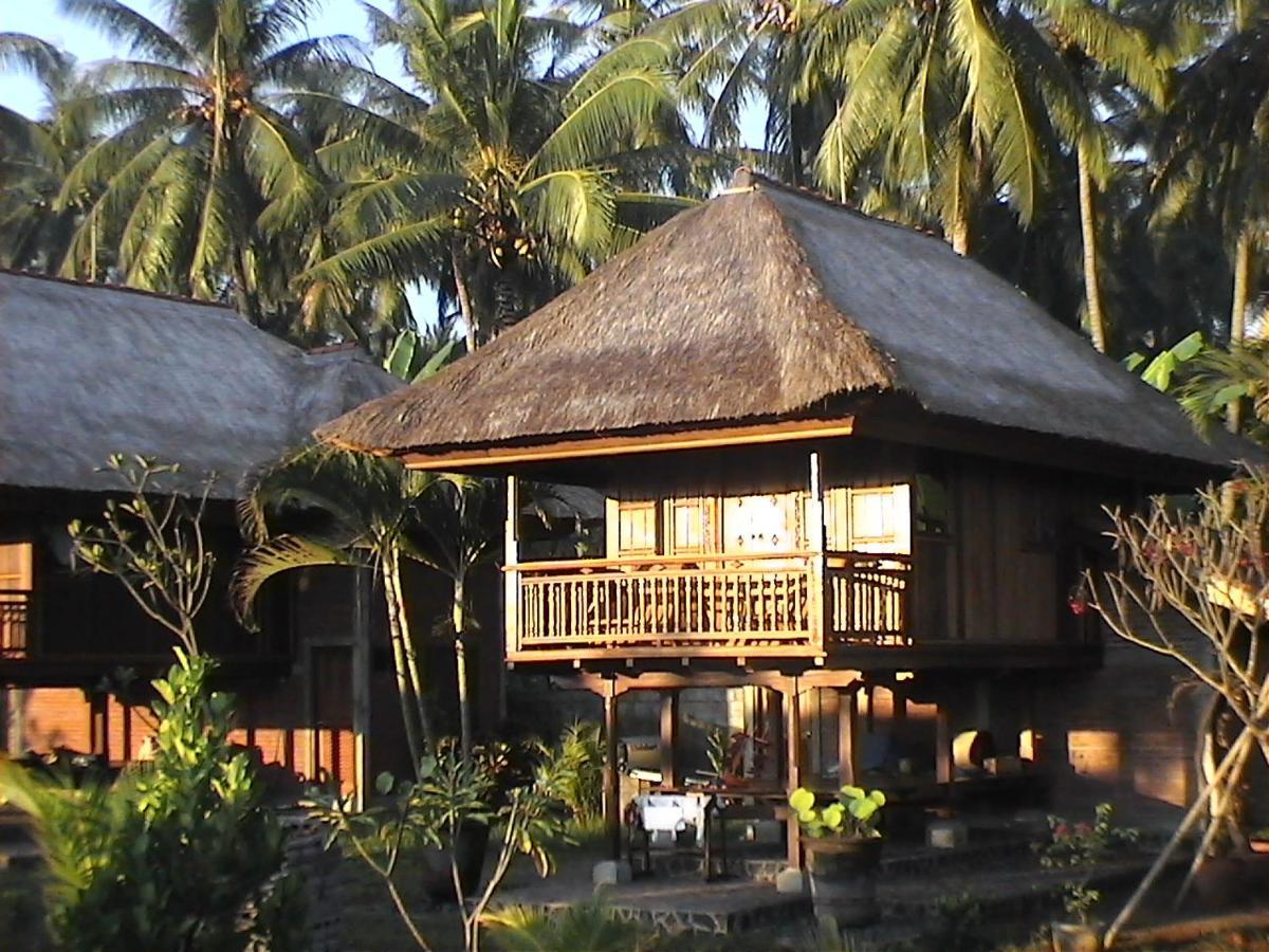 Bed and Breakfast Singko Lovina Exterior foto